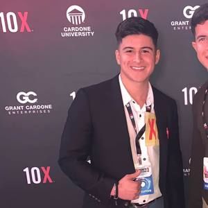 Meet your Posher, Juan